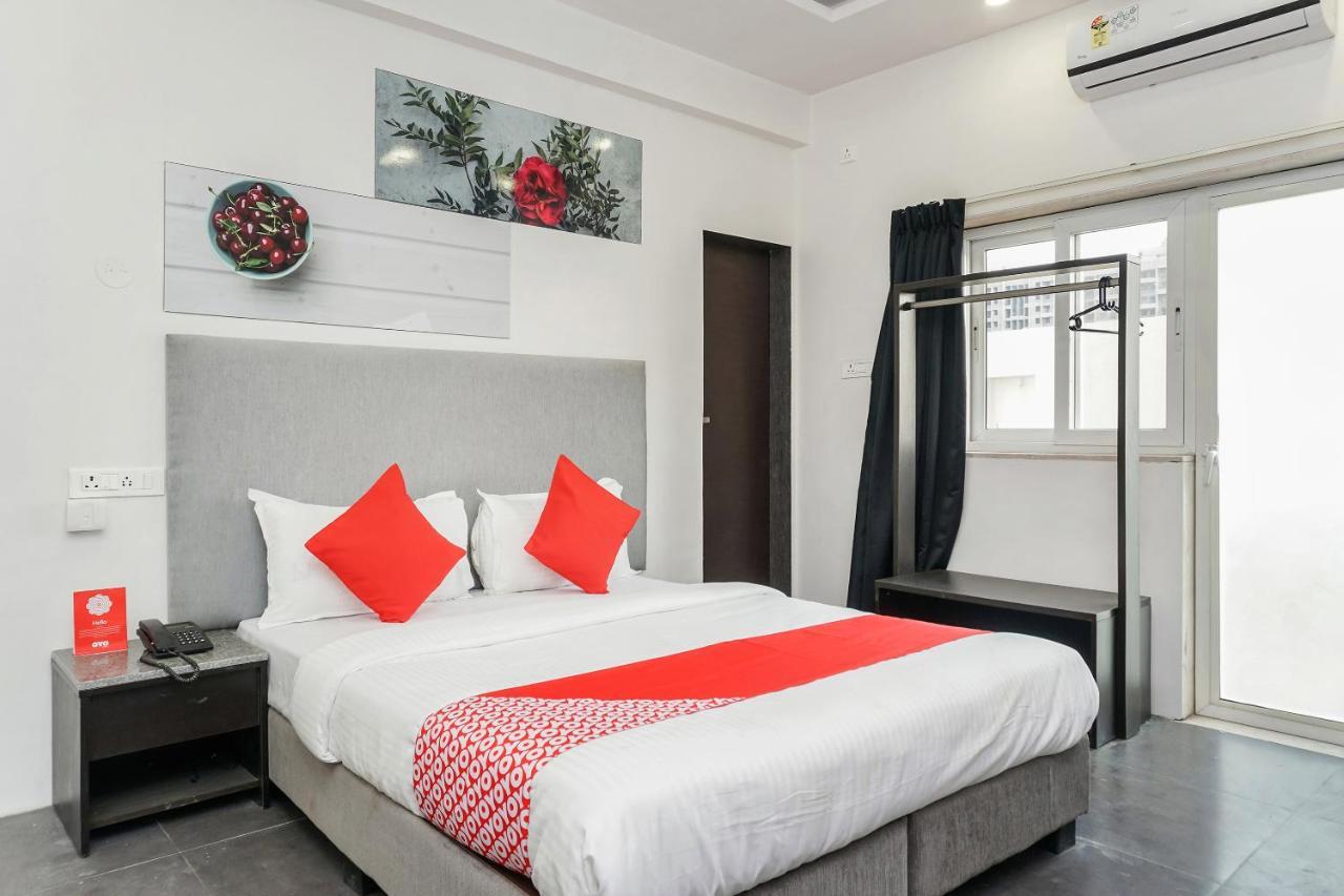 Oyo 16832 Hotel I Suite 2 Mangvadi ภายนอก รูปภาพ