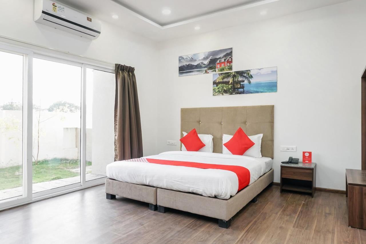 Oyo 16832 Hotel I Suite 2 Mangvadi ภายนอก รูปภาพ